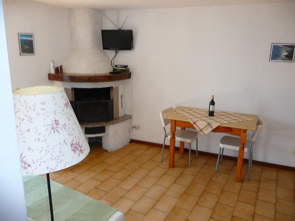 Ferienwohnung Casa Logo Plesio Zimmer foto